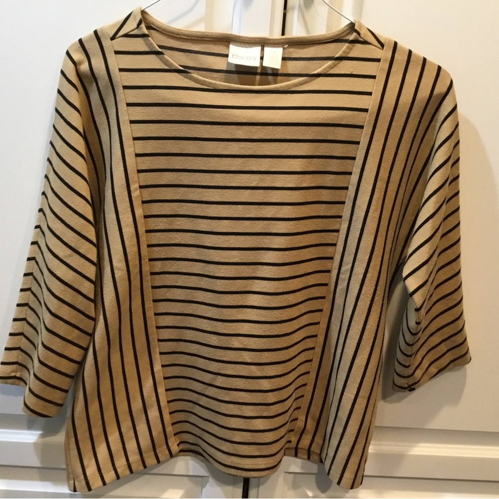 CHICO’S top size 0, almost new